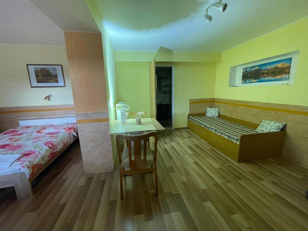 ホテル Sifra 276 Nová Lesná エクステリア 写真